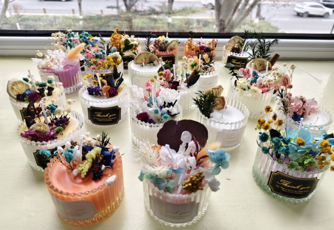 三八妇女节”手工制作香薰蜡活动麻将胡了市国资管理公司开展“(图2)